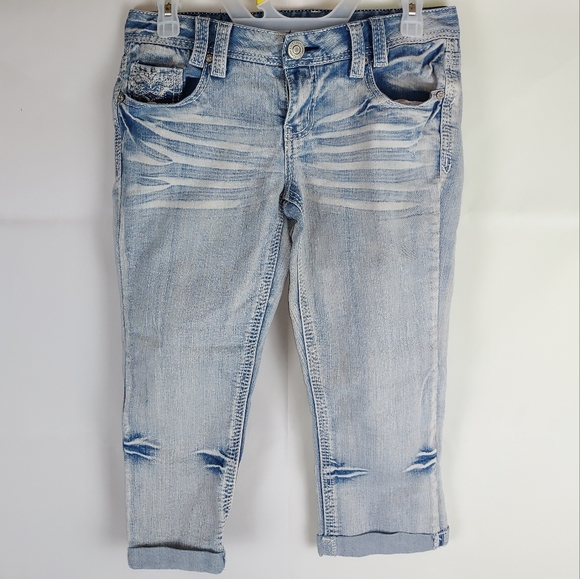 Amethyst Capri Jeans - Picture 1 of 7